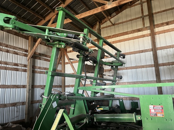 2012 John Deere 2410 Chisel Plow