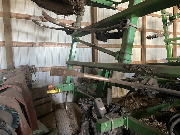 2012 John Deere 2410 Chisel Plow