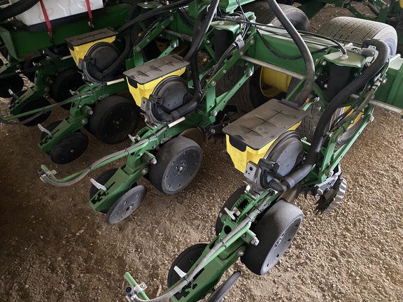 2015 John Deere DB60 Planter