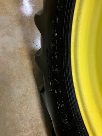 2013 John Deere 7280R Tractor