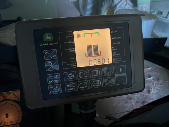 2023 John Deere 560M Baler/Round