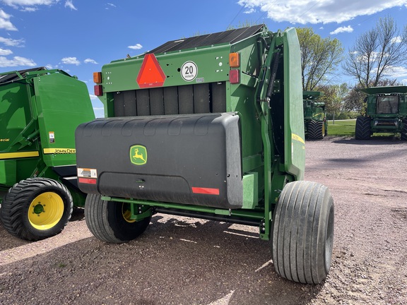 2023 John Deere 560M Baler/Round