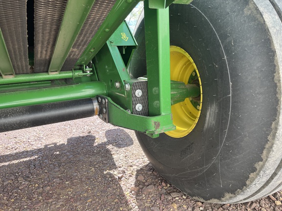 2023 John Deere 560M Baler/Round