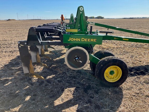 2024 John Deere 2100 Disk Ripper