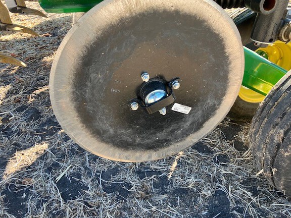 2024 John Deere 2100 Disk Ripper