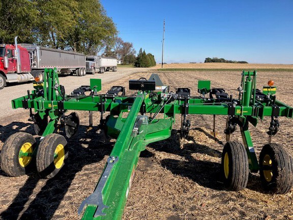2024 John Deere 2100 Disk Ripper