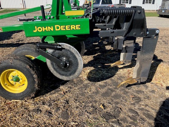2024 John Deere 2100 Disk Ripper