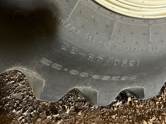 2012 Unverferth 1110 Grain Cart