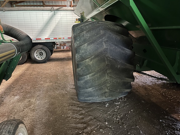 2012 Unverferth 1110 Grain Cart