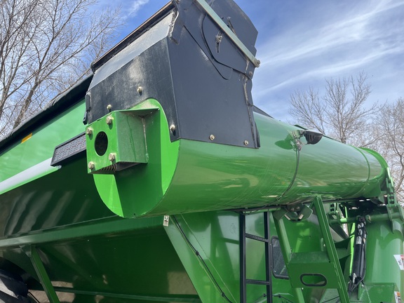 2012 Unverferth 1110 Grain Cart