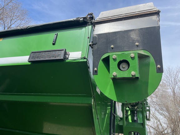 2012 Unverferth 1110 Grain Cart
