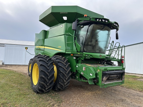2020 John Deere S780 Combine