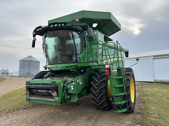 2020 John Deere S780 Combine