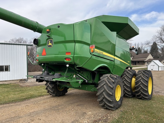 2020 John Deere S780 Combine