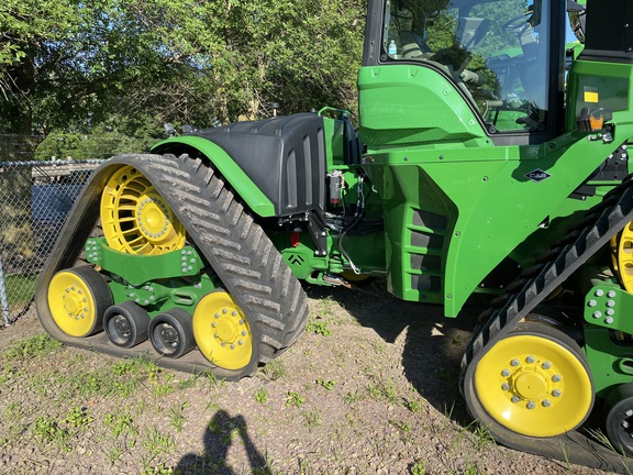 2023 John Deere 9RX 590 Tractor Rubber Track
