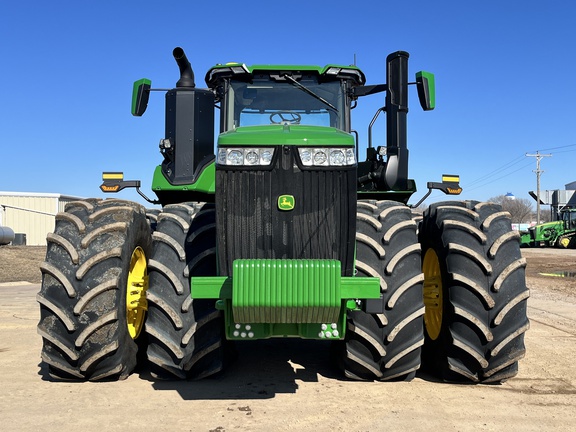 2025 John Deere 9R 640 Tractor 4WD