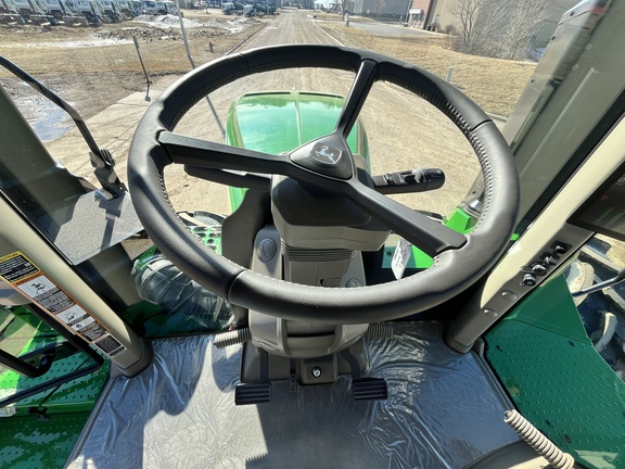 2025 John Deere 9R 640 Tractor 4WD