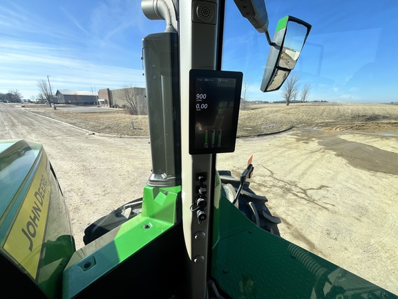 2025 John Deere 9R 640 Tractor 4WD