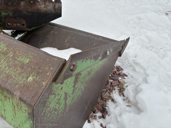 John Deere 158 Loader