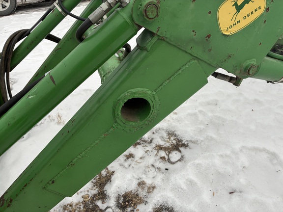 John Deere 158 Loader