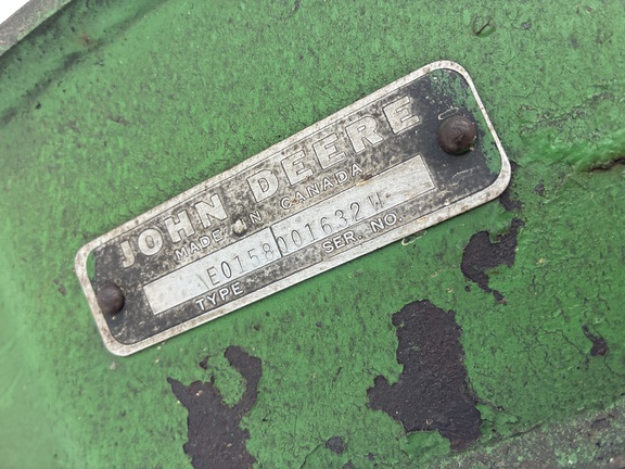 John Deere 158 Loader