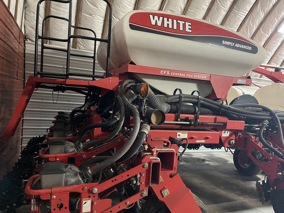 2008 AGCO White 8516 Planter