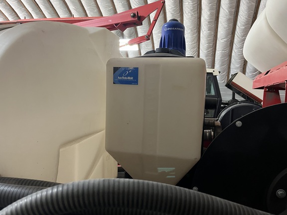 2008 AGCO White 8516 Planter