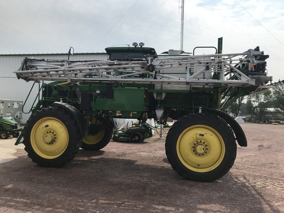 2013 John Deere 4830 Sprayer/High Clearance