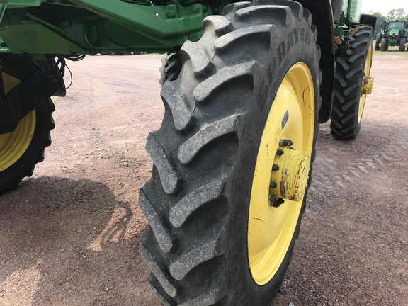 2013 John Deere 4830 Sprayer/High Clearance