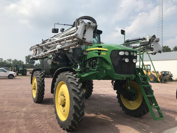 2013 John Deere 4830 Sprayer/High Clearance