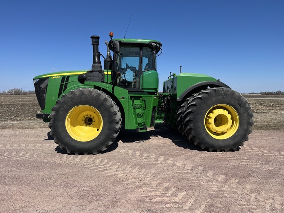 2015 John Deere 9620R Tractor 4WD