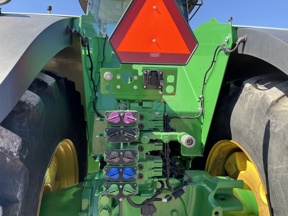 2015 John Deere 9620R Tractor 4WD