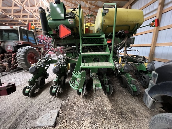2019 John Deere DB60 Planter