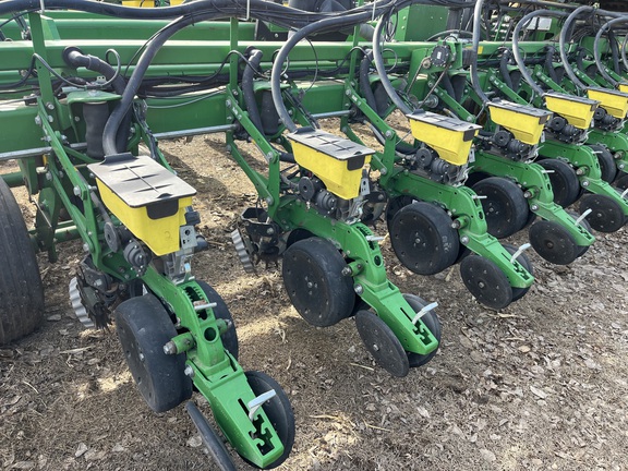 2015 John Deere DB60 Planter