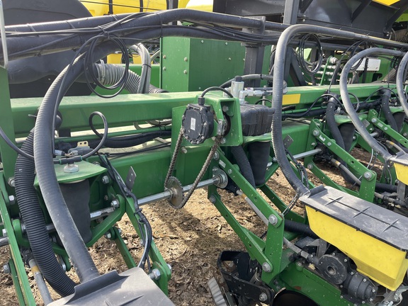 2015 John Deere DB60 Planter