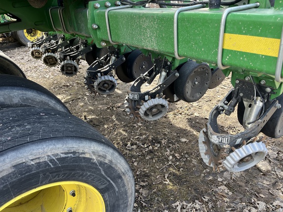 2015 John Deere DB60 Planter