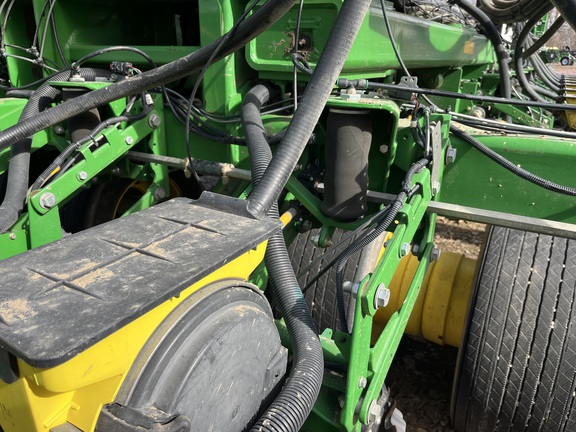 2015 John Deere DB60 Planter