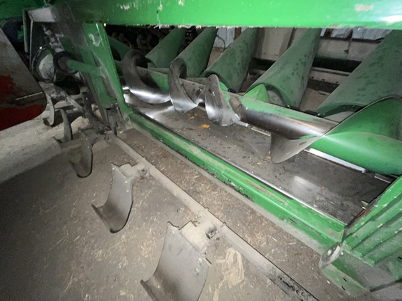 2014 John Deere 608C Header Corn Head