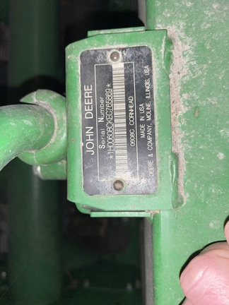 2014 John Deere 608C Header Corn Head