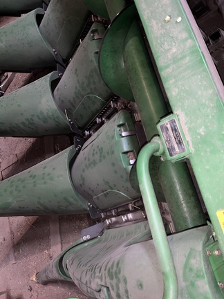 2014 John Deere 608C Header Corn Head