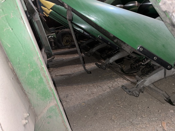 2014 John Deere 608C Header Corn Head