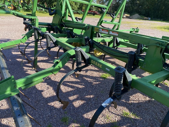 1989 John Deere 960 Field Cultivator