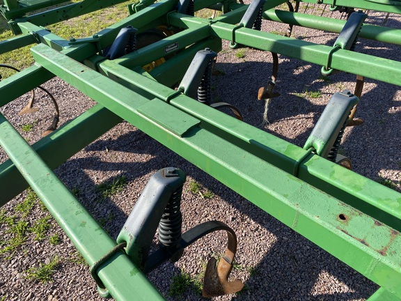 1989 John Deere 960 Field Cultivator