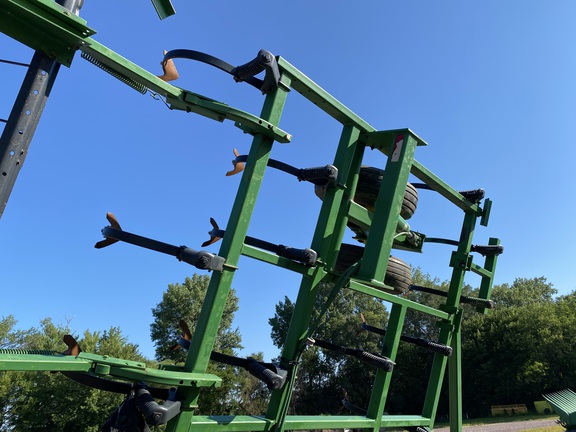 1989 John Deere 960 Field Cultivator