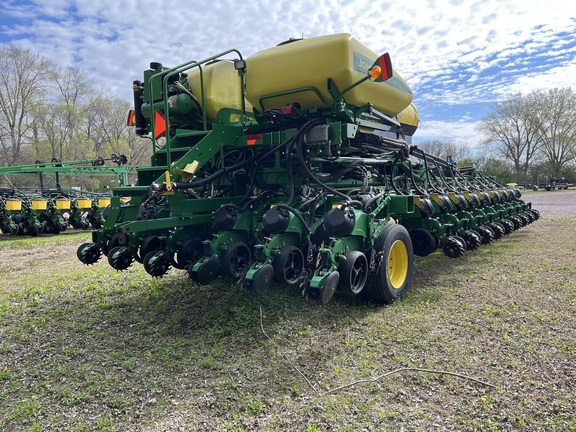 2019 John Deere DB60 Planter