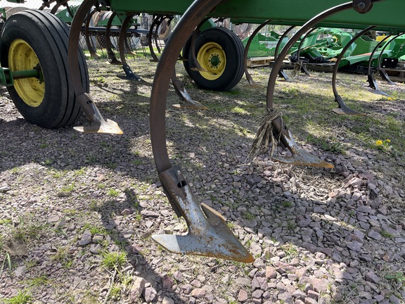 2000 John Deere 980 Field Cultivator