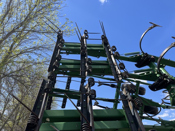 2000 John Deere 980 Field Cultivator