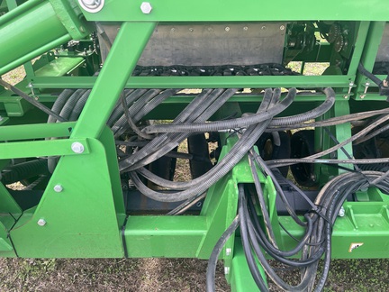 2013 John Deere 1990 Air Seeder