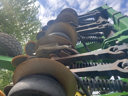 2013 John Deere 1990 Air Seeder