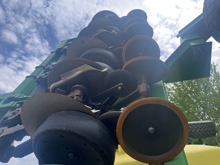 2013 John Deere 1990 Air Seeder